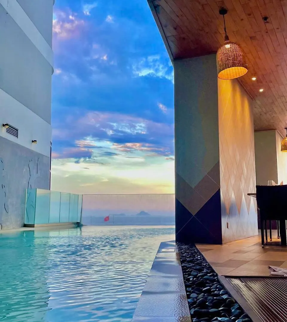 Cozy Panorama Apartment In Front Of The City Center Beach Nha Trang