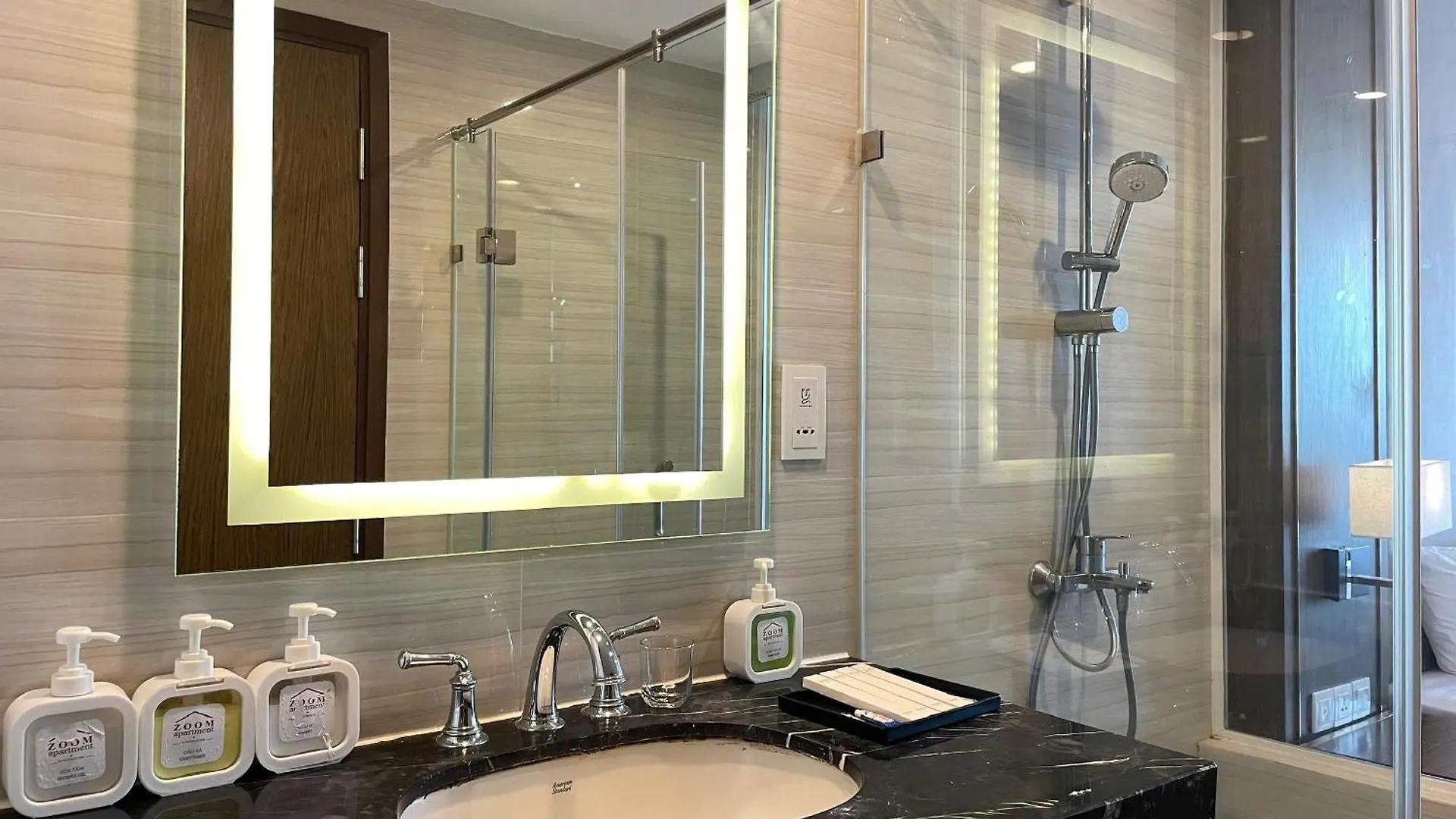 Cozy Panorama Apartment In Front Of The City Center Beach Nha Trang