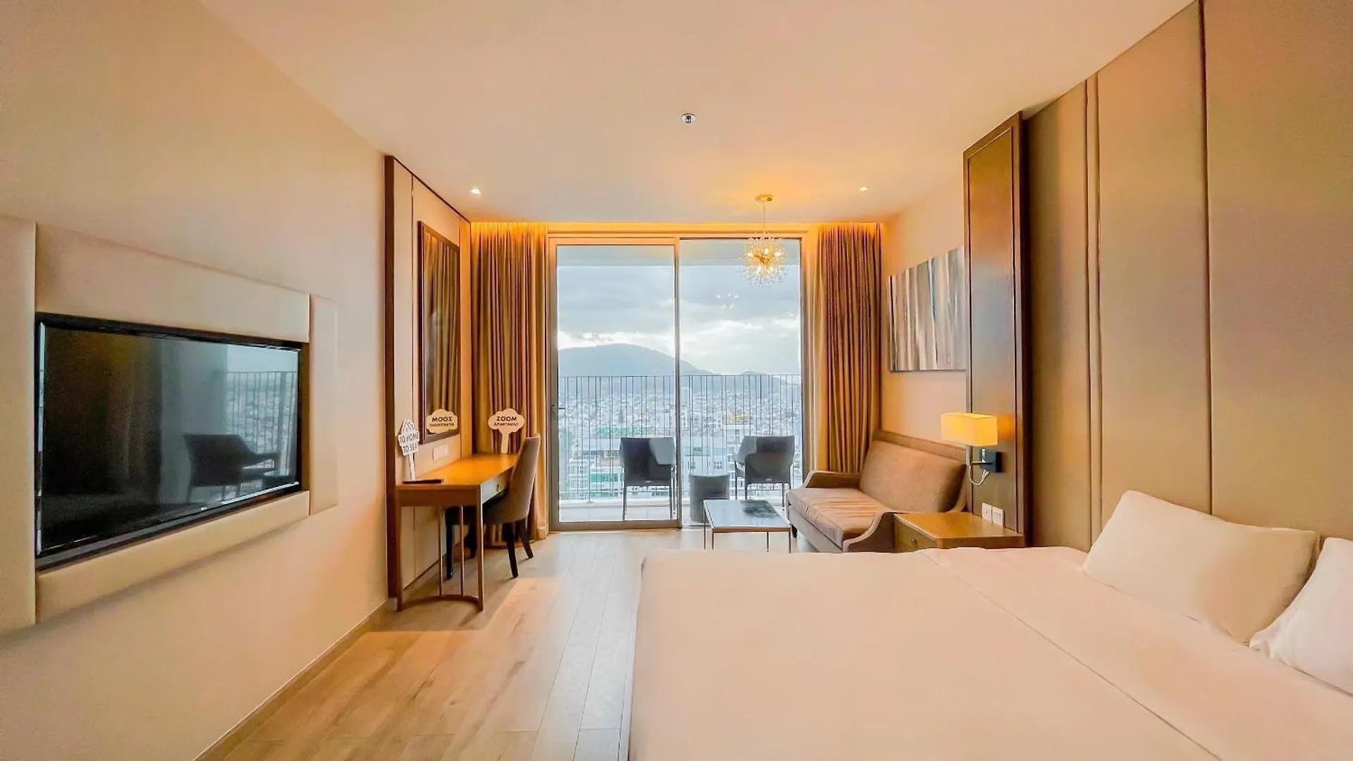 Cozy Panorama Apartment In Front Of The City Center Beach Nha Trang